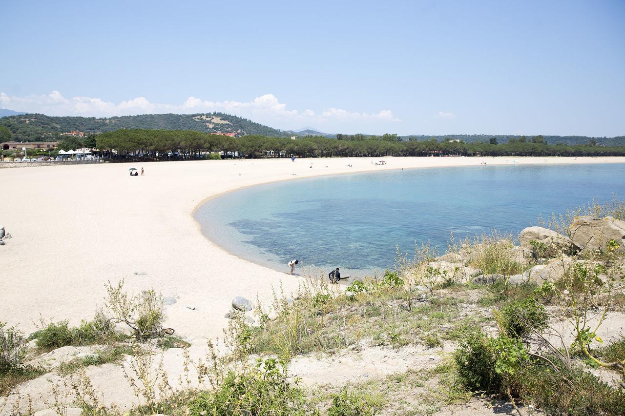 Teku Sardinia Boutique Hotel บารีซาร์โด ภายนอก รูปภาพ