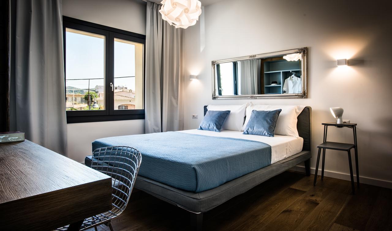 Teku Sardinia Boutique Hotel บารีซาร์โด ภายนอก รูปภาพ
