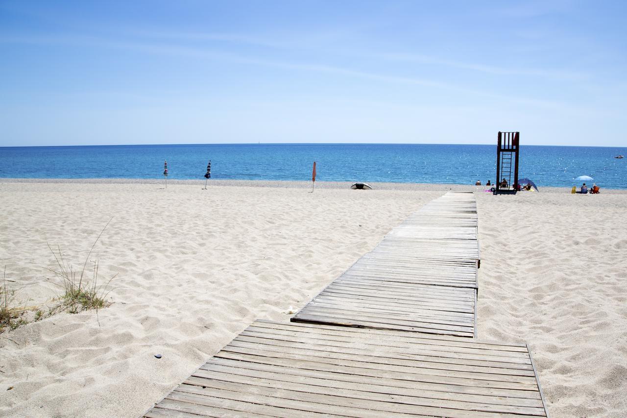 Teku Sardinia Boutique Hotel บารีซาร์โด ภายนอก รูปภาพ