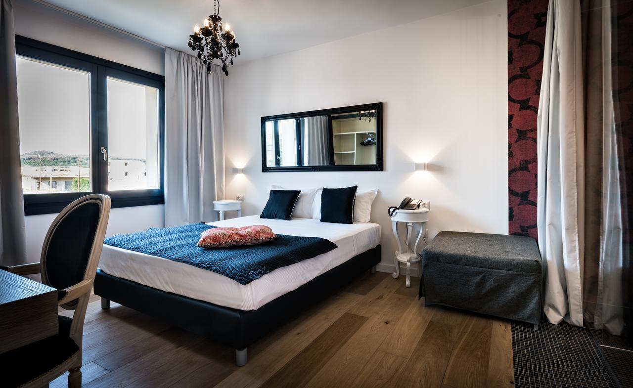 Teku Sardinia Boutique Hotel บารีซาร์โด ภายนอก รูปภาพ