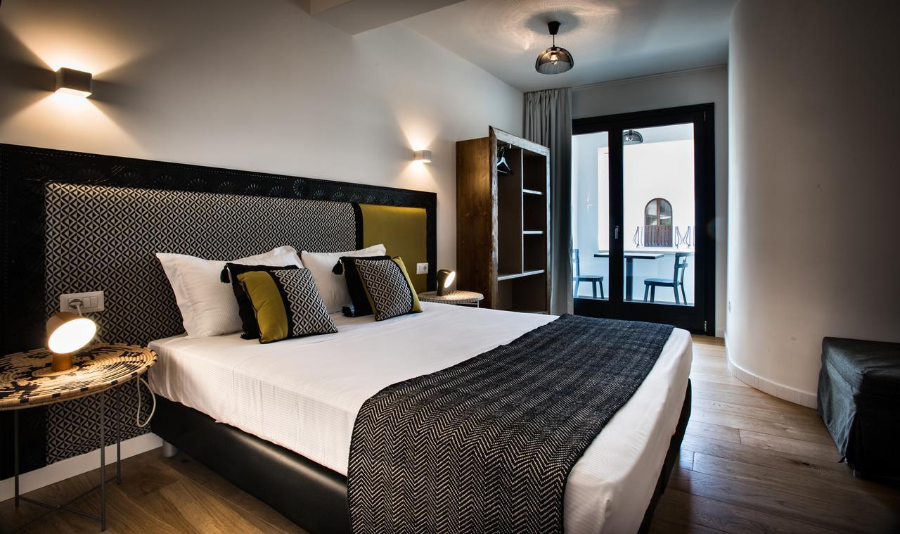 Teku Sardinia Boutique Hotel บารีซาร์โด ภายนอก รูปภาพ